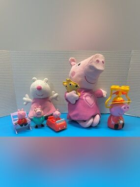 Peppa Pig Figures, Plushes & Bubble Blower